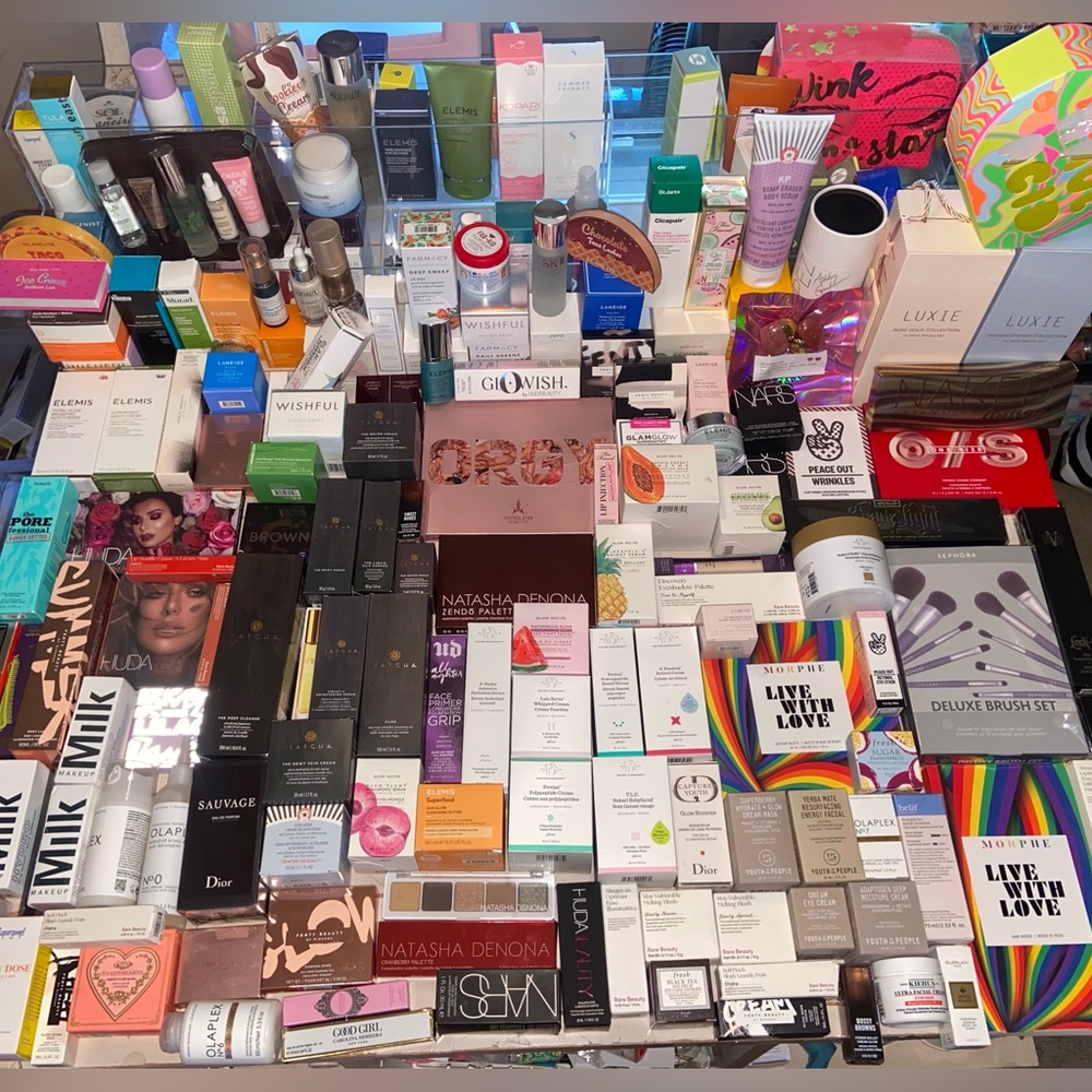 Huge $1000 Highend Beauty Bundle for just $400!